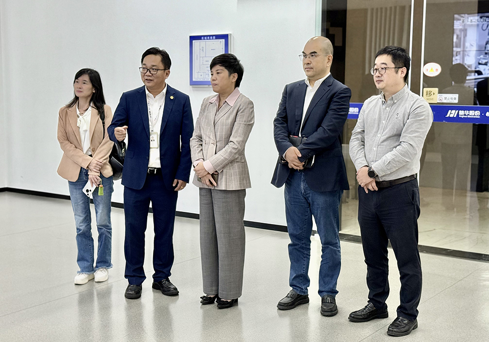 寧波市委統(tǒng)戰(zhàn)部副部長、市工商聯(lián)黨組書記王建云一行蒞臨我司走訪調(diào)研(圖1)